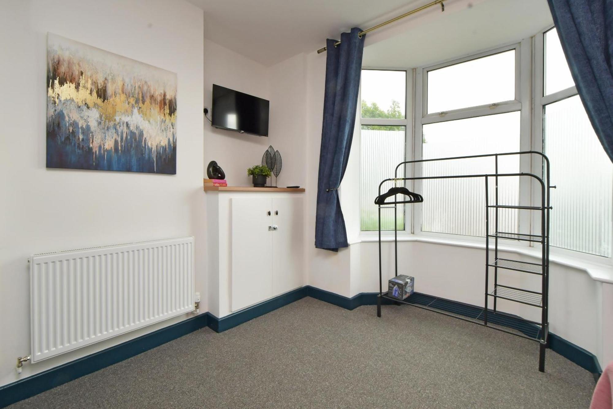 Stay At Shobnall Road Rooms And Studios Burton Exterior photo