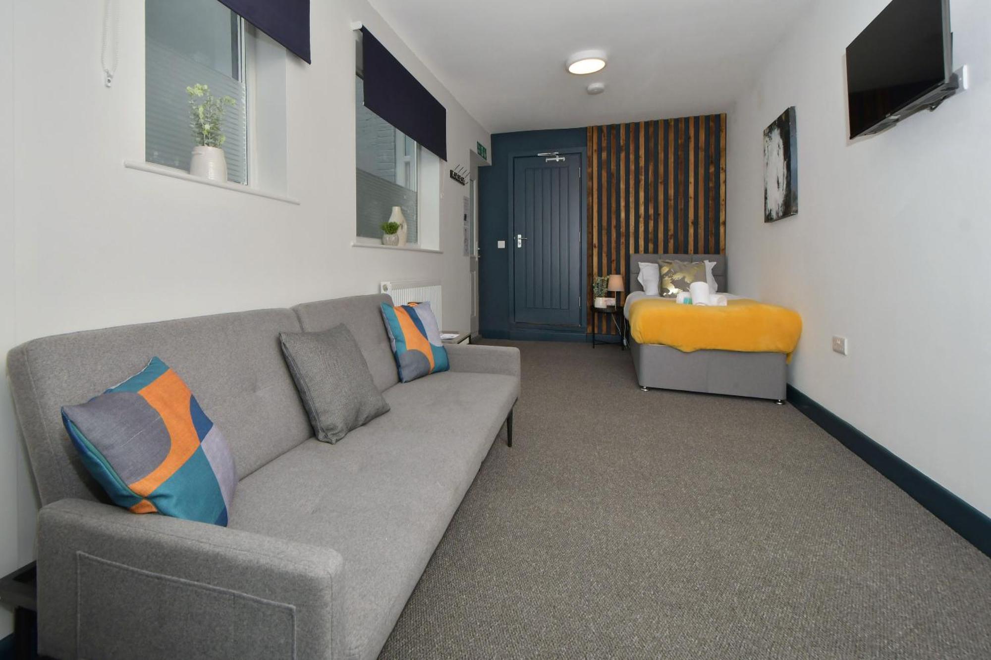 Stay At Shobnall Road Rooms And Studios Burton Exterior photo