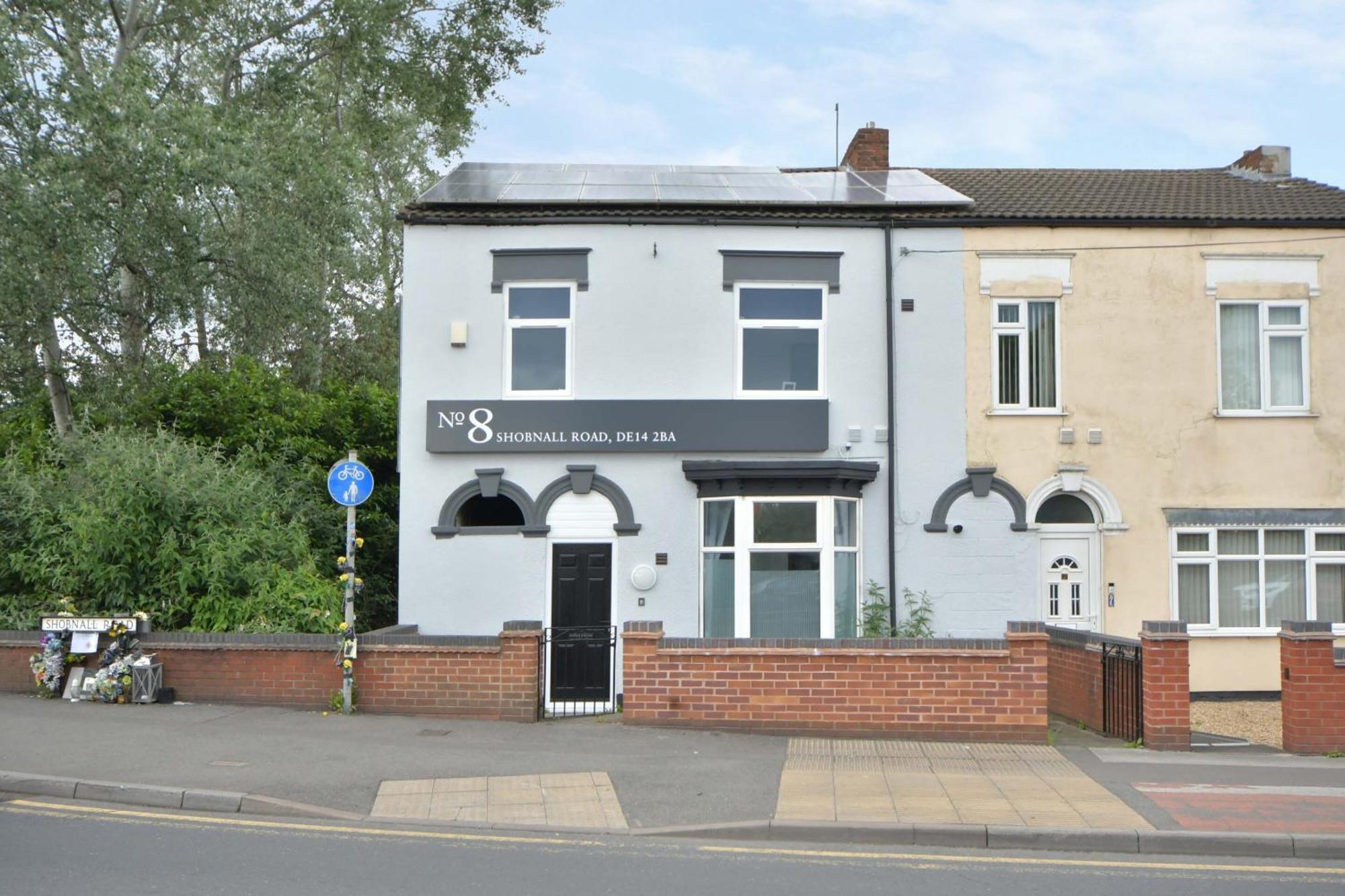 Stay At Shobnall Road Rooms And Studios Burton Exterior photo
