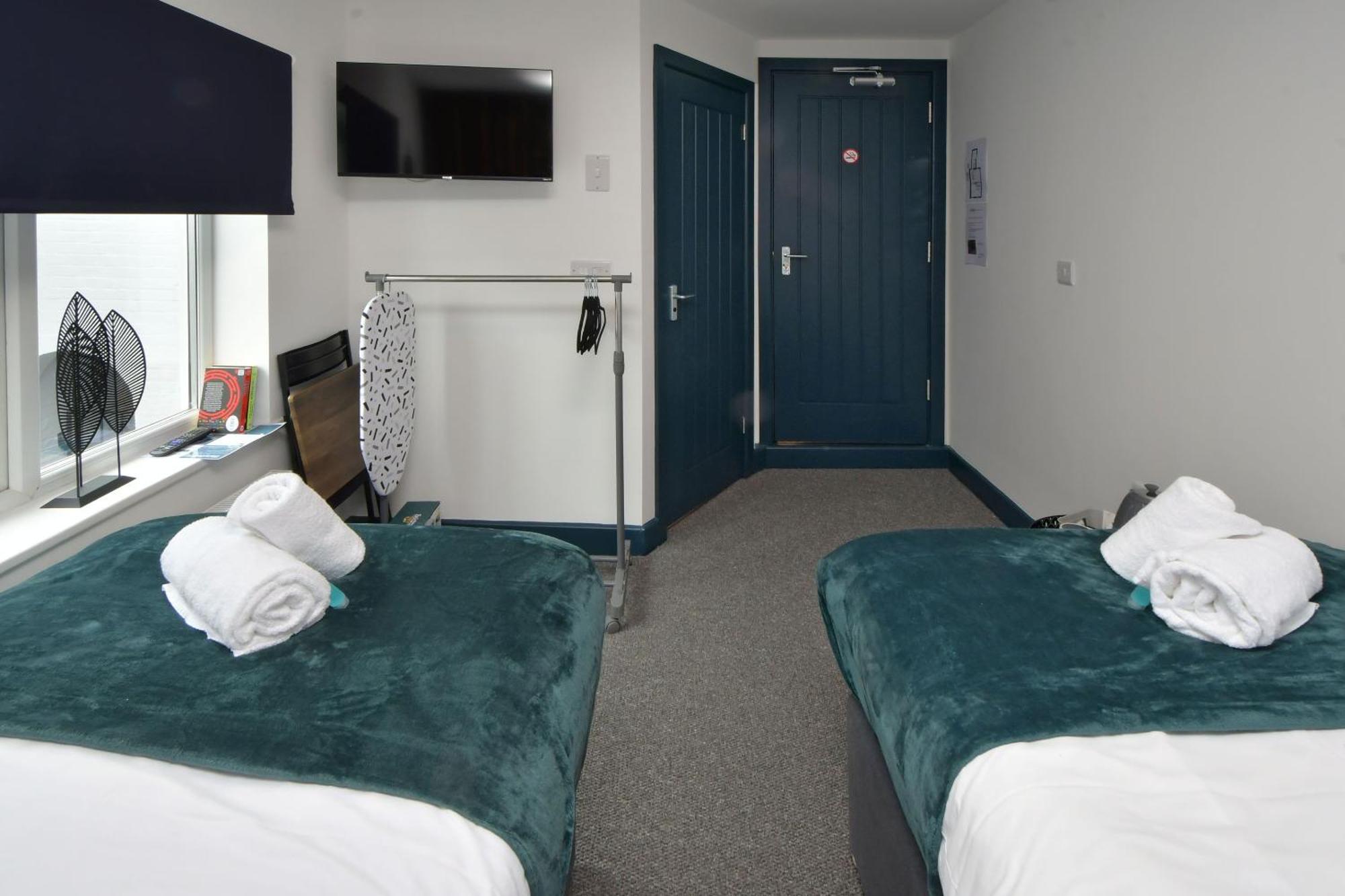 Stay At Shobnall Road Rooms And Studios Burton Exterior photo